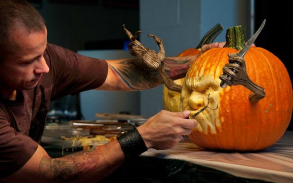 pouyaraveshan academy - halloween  pumpkin carving - jack o'lantern